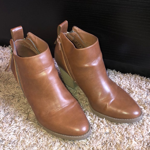 Booties! - Picture 4 of 4